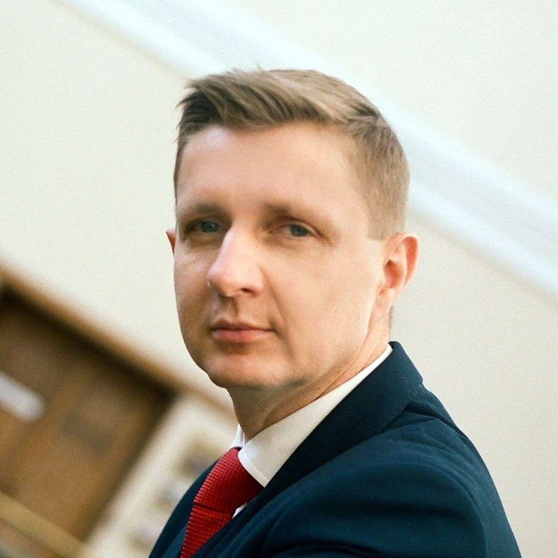 dr Artur Bartoszewicz